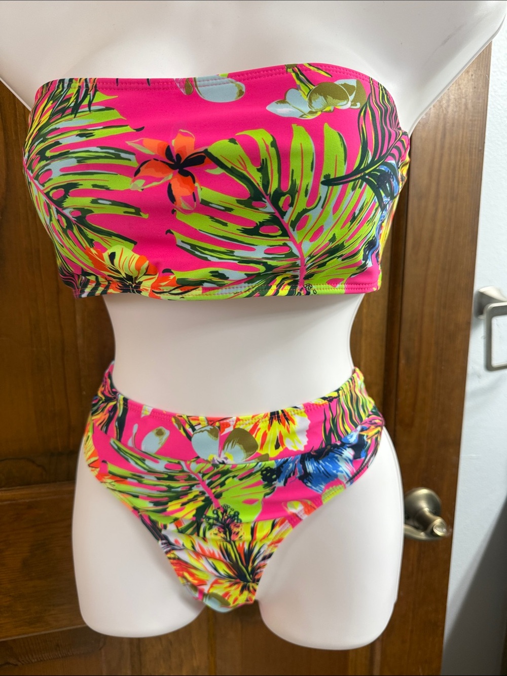 SHEIN Hot Pink Tropical Leaf Floral Bandeau Bikini Set